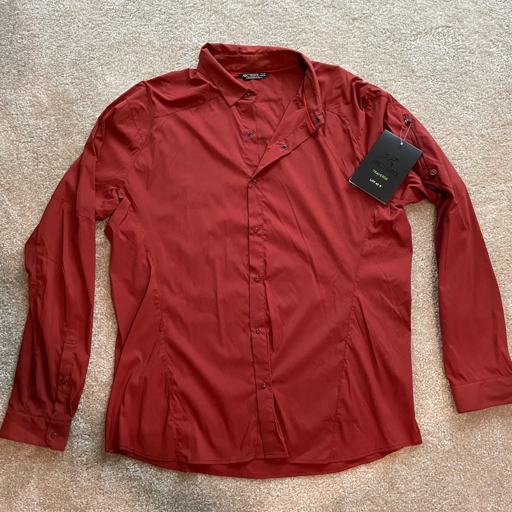 NWT Men’s Arc’teryx long sleeve button down shirt